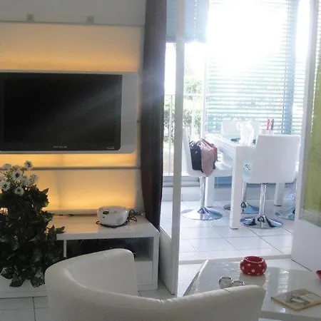T2 Front De Sur La *